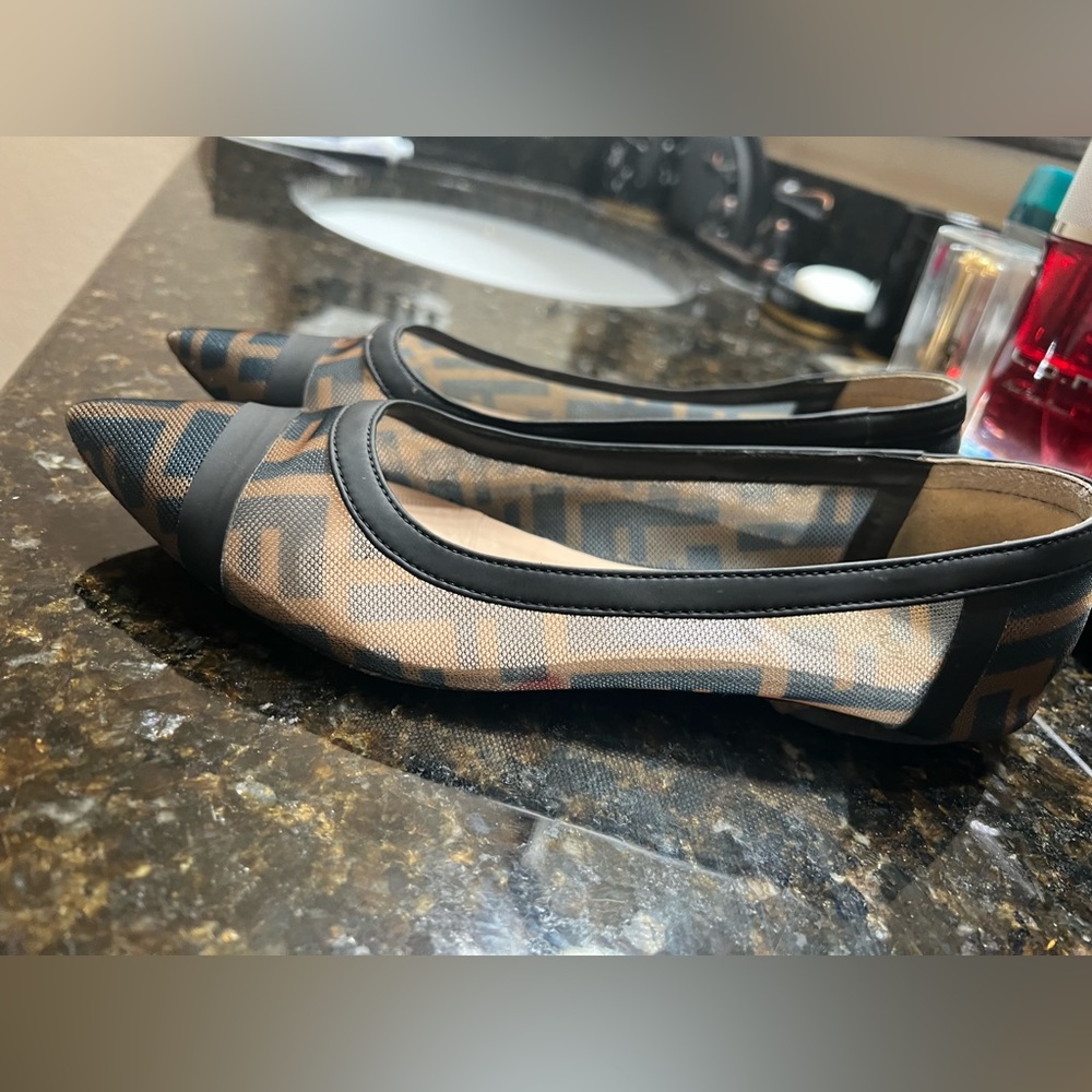 Fendi slippers